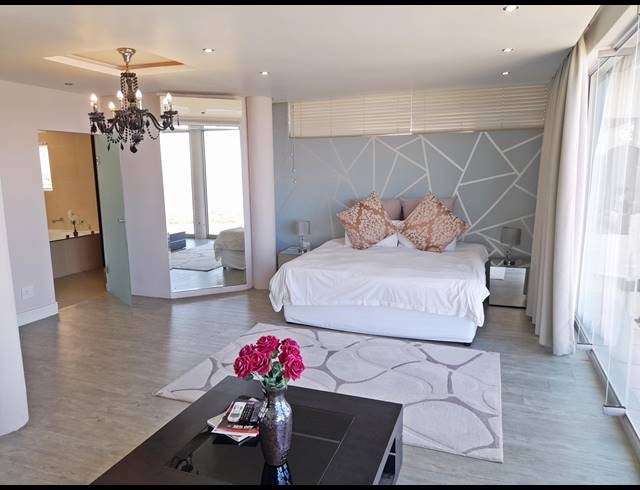 5 BEDROOM FREESTANDING FOR SALE IN TINLEY MANOR